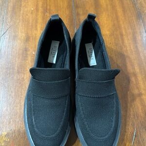 Steve Madden  New York Modern Black Knit Slip-On Women's Shoes size 8